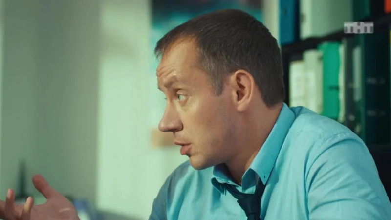 Кадры из сериала СашаТаня (2013)