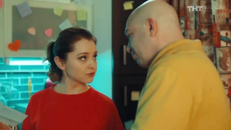 Кадры из сериала СашаТаня (2013)