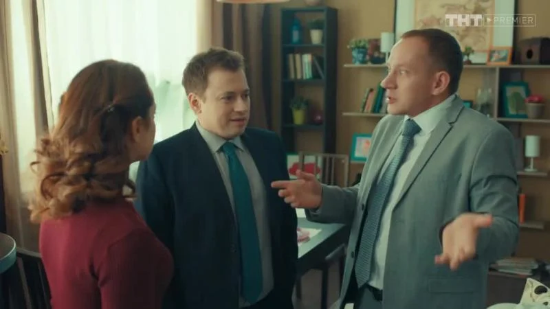 Кадры из сериала СашаТаня (2013)