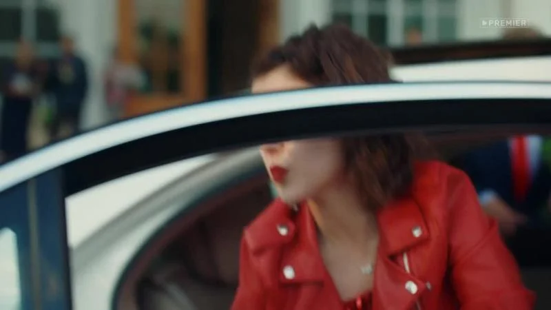 Кадры из сериала Универ: 10 лет спустя (2021)