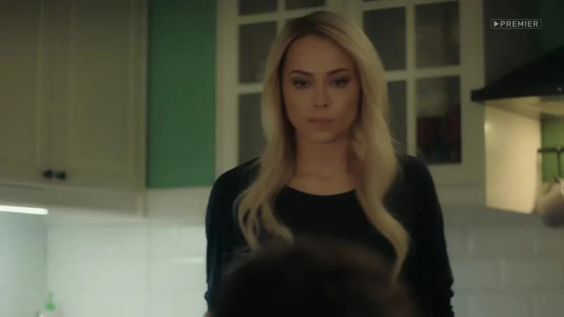 Кадры из сериала Универ: 10 лет спустя (2021)
